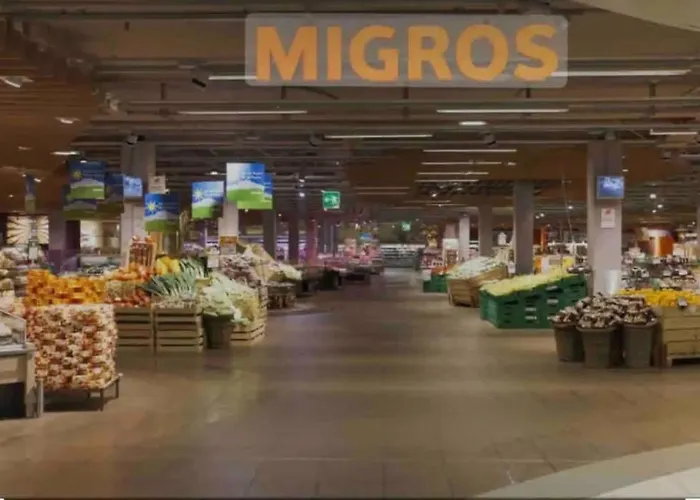 Kaya 4a - Downtown 2br With Balcony Apartment