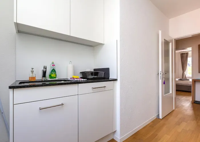 Kaya 4a - Downtown 2br With Balcony *