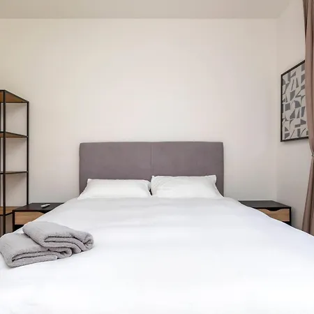 Kaya 4a - Downtown 2br With Balcony Zurique