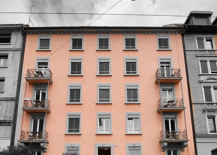 Kaya 4a - Downtown 2br With Balcony Апартаменты *