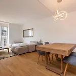 Апартаменты Kaya 4a - Downtown 2br With Balcony