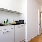 Kaya 4a - Downtown 2br With Balcony *