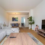 Апартаменты Kaya 4a - Downtown 2br With Balcony Цюрих