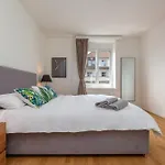 Апартаменты Kaya 4a - Downtown 2br With Balcony