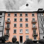 Kaya 4a - Downtown 2br With Balcony Апартаменты *