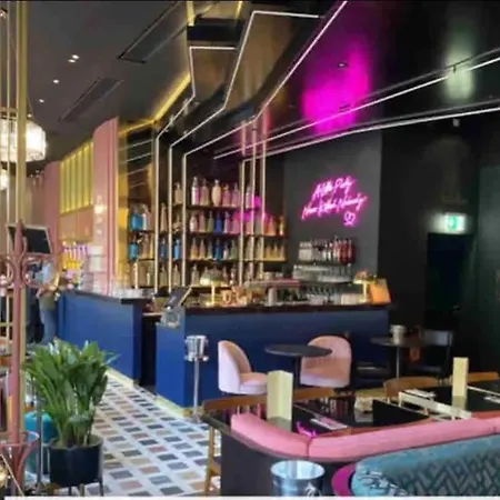 Kaya 4a - Downtown 2br With Balcony * Ζυρίχη